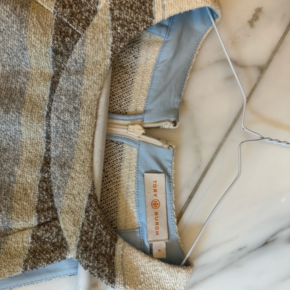 Hello Tory love this Chanel look! - Picture 3 of 4